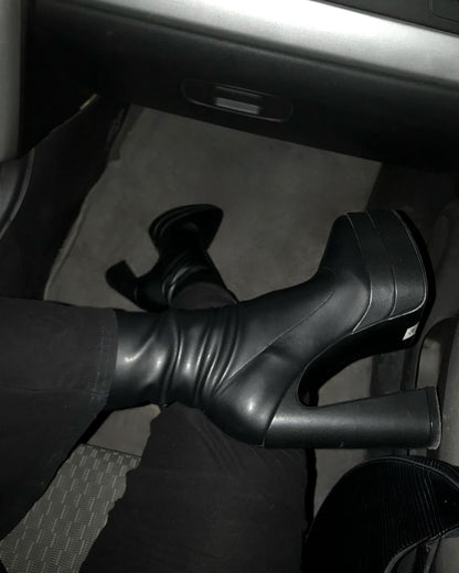 Botas altas negras cómodas con plataforma gruesa
